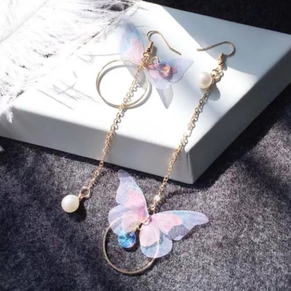 Jewelry - Asymmetrical Pearl Butterfly Earrings